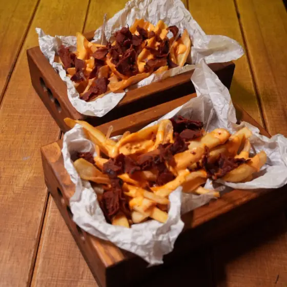 Batata com cheddar e bacon